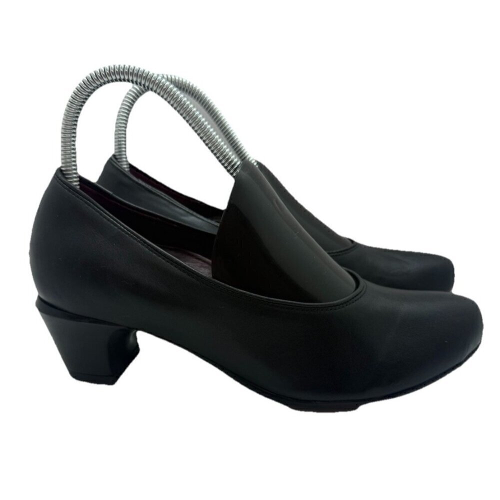 Wolky Black Leather Almond Toe Low Block Heel Comfort Insole Pumps EU 38 US 7